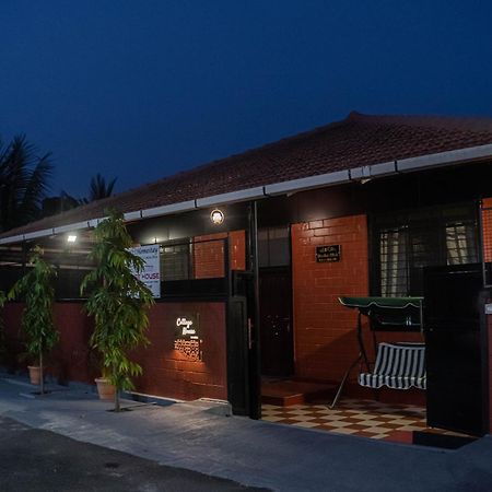 Udupi Homestay - Cottage House - Dendoorkatte Extérieur photo