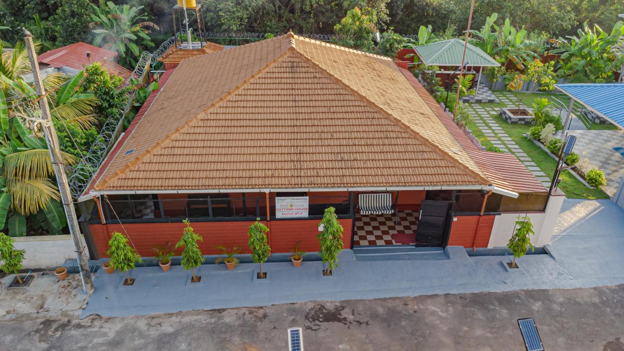 Udupi Homestay - Cottage House - Dendoorkatte Extérieur photo